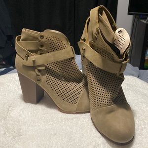 Cute Cut out ankle boots